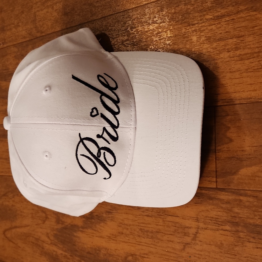 NWOT Bride hat